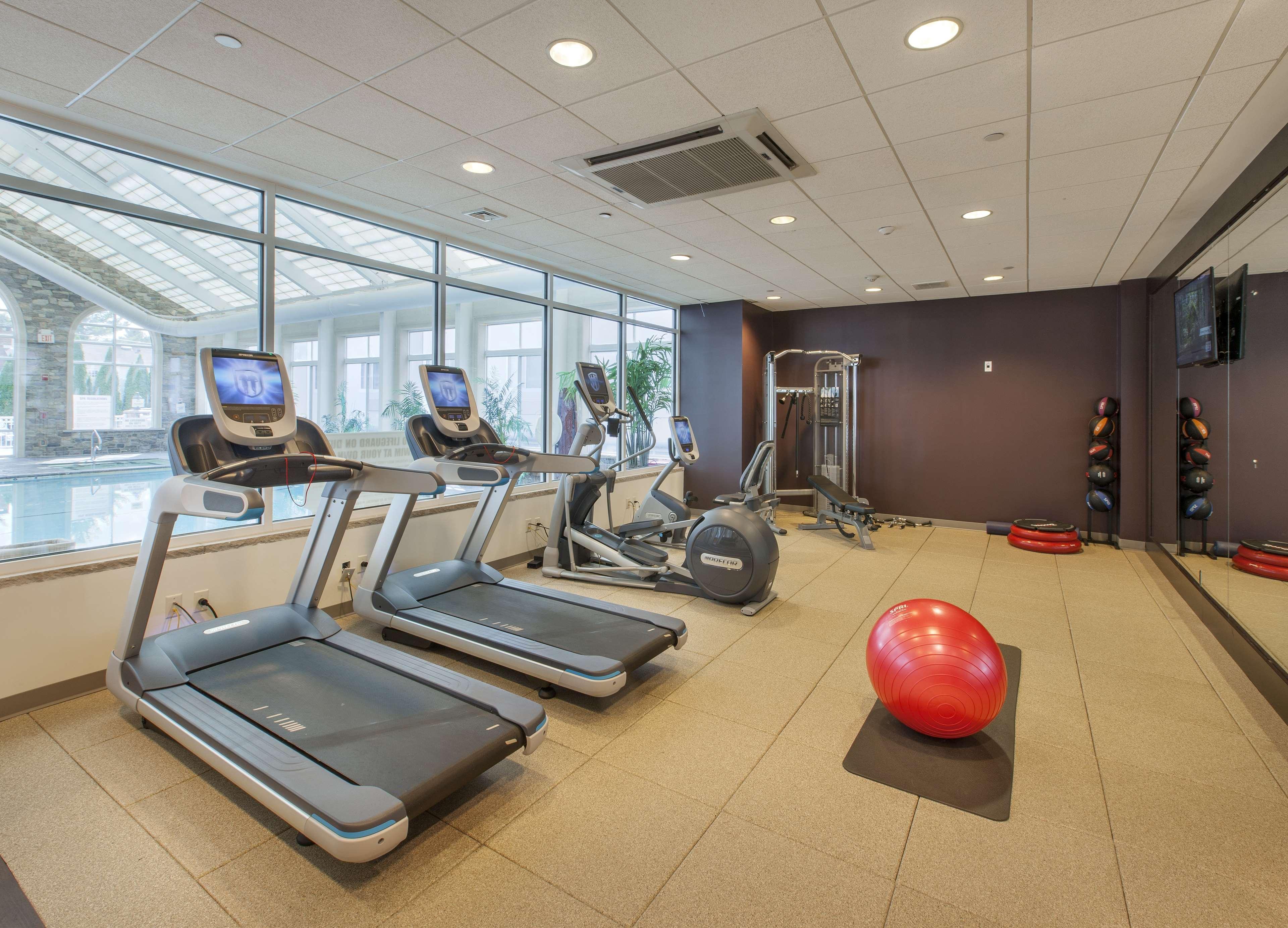 Doubletree By Hilton Nanuet Hotel Ngoại thất bức ảnh