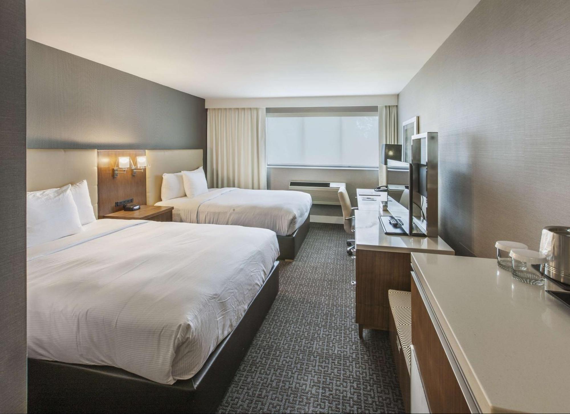 Doubletree By Hilton Nanuet Hotel Ngoại thất bức ảnh